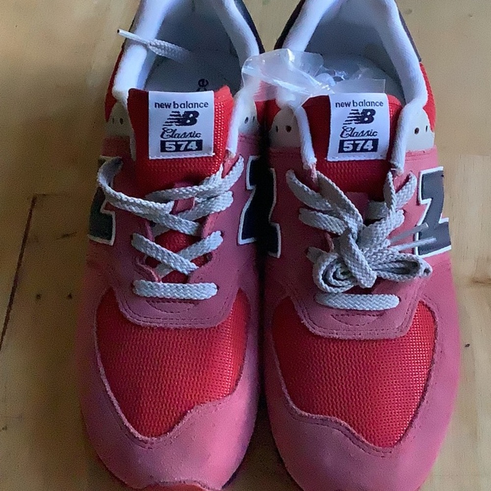 New balance youth tennis shoes